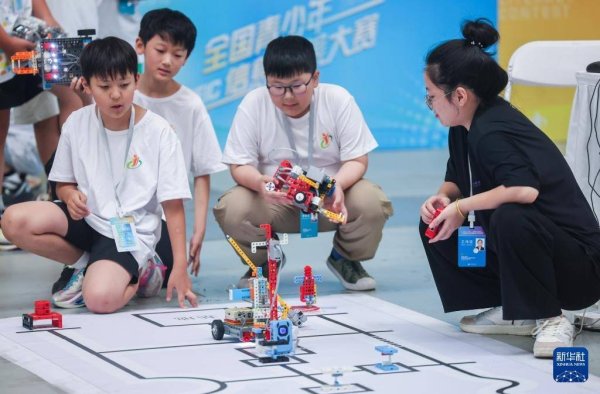 恒牛网 2025全国青少年信息素养大赛总决赛在浙江桐乡举办
