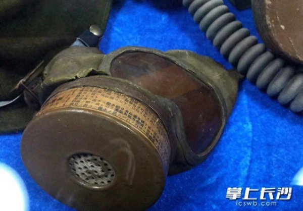 恒盛策略 铭记抗战史传承爱国情，湖南红色档案馆抗日展厅参观者络绎不绝