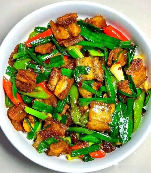 大牛时代配资 入秋后养肝吃啥？这8道鲜爽菜，清毒素护肝脏不踩雷！